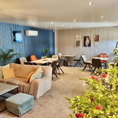 Drive Point Hotel