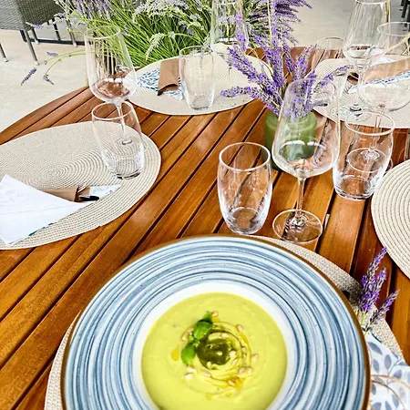 Drive Point ホテル Asparukhovo