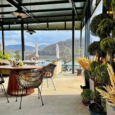 Hotel Drive Point 3*