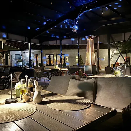 Drive Point Hotel 3*